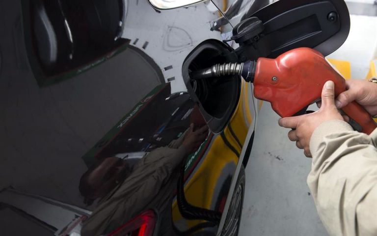 Acusan gasolineros corrupción de Profeco