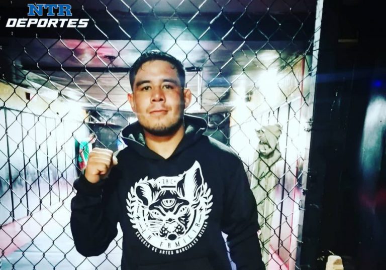 Suspenden pelea de Jonathan Esquivel