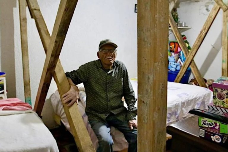 Viven entre polines por obra del Metro