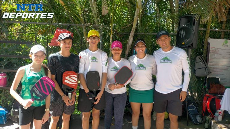 Zacatecanos se coronan en Chapala
