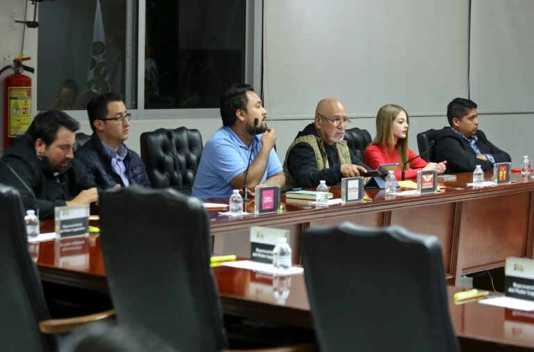 Renuncian candidatos; IEEZ aprueba cambios