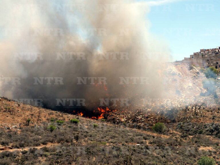 Se incendia basurero irregular en la Lázaro Cardenas