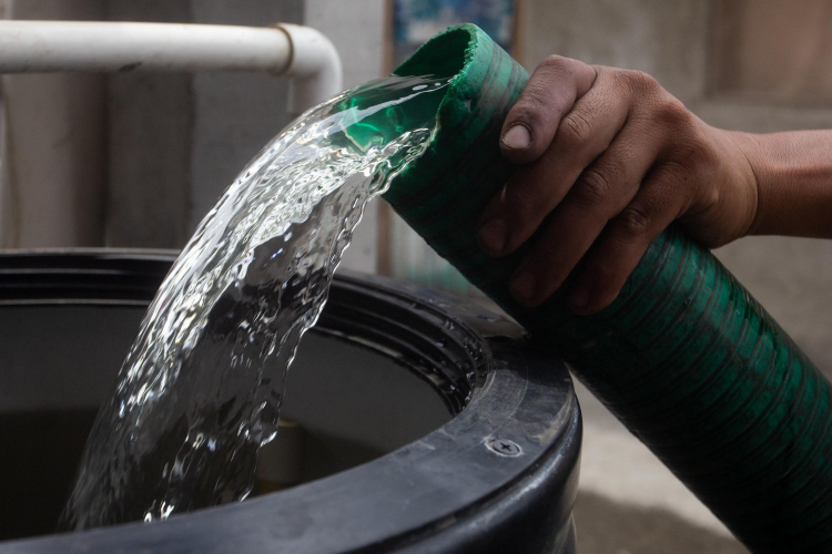 Detectan niveles mínimos de arsénico en el agua