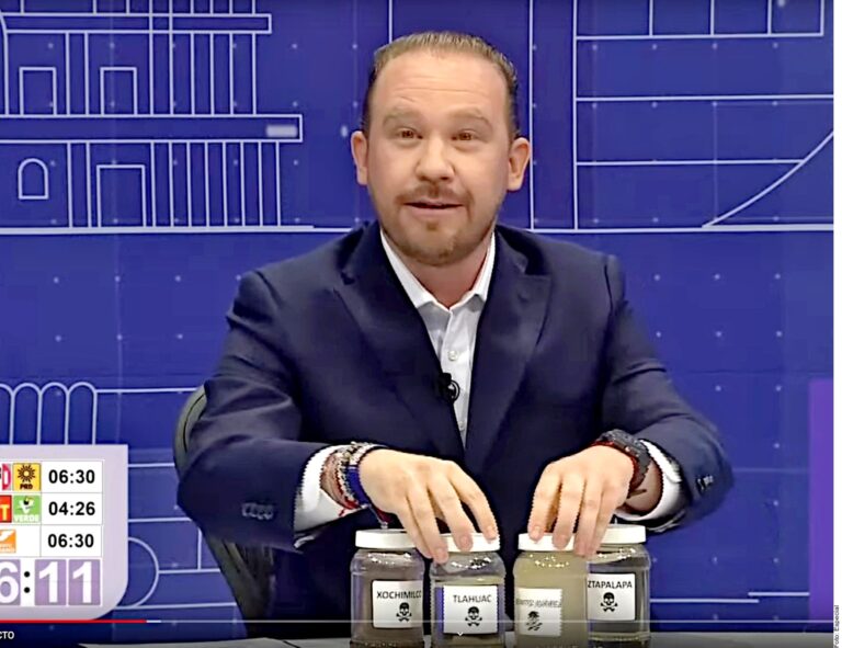 Pelean por agua… y sus transas