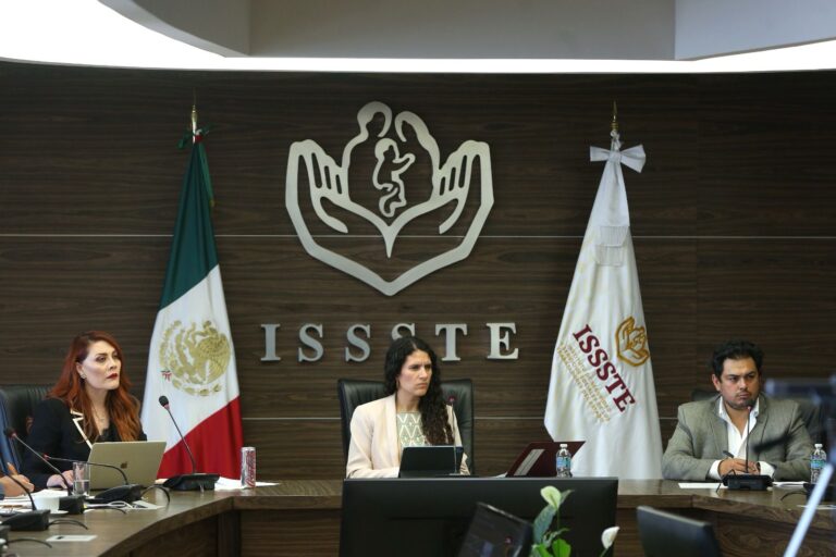 Abordan ISSSTE y CNTE temas para mejorar atención al magisterio