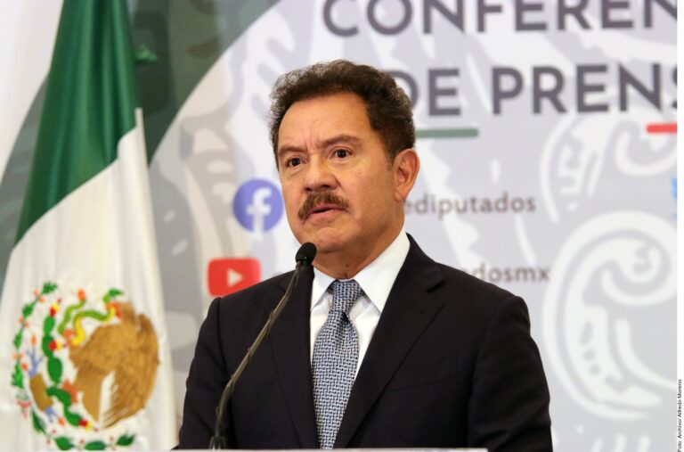 Busca 4T jinetear saldos no cobrados de Afores