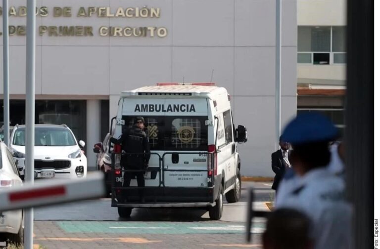 Dan 24 horas a GN para trasladar a Murillo Karam a su casa