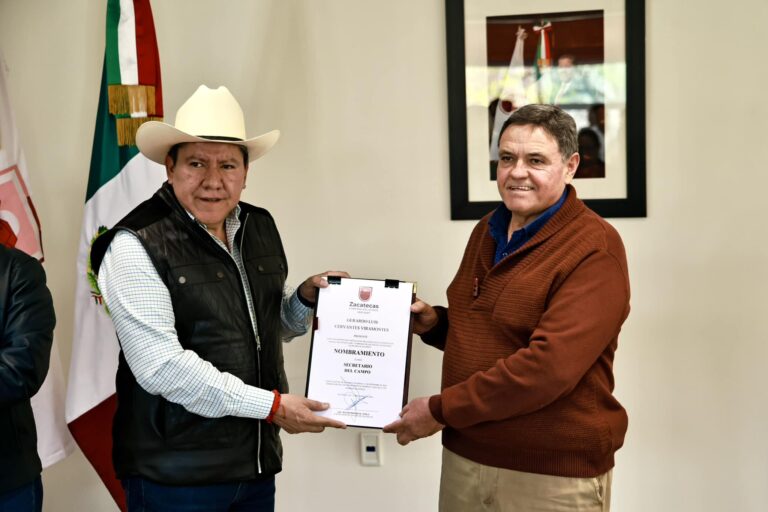 Desconocen a nuevo secretario del Campo