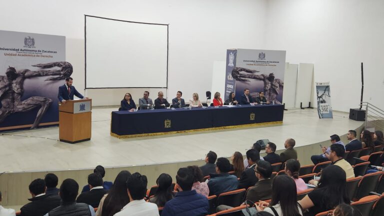 Imparten Seminario de Juicio de Amparo