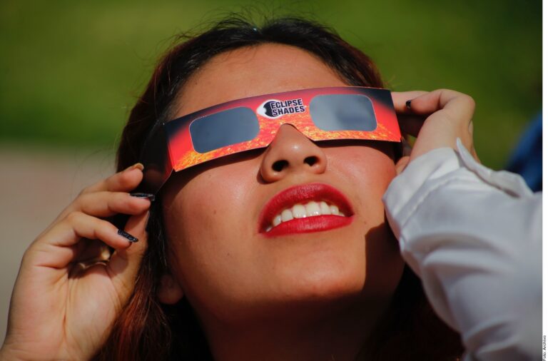Habrá regreso a clases con eclipse
