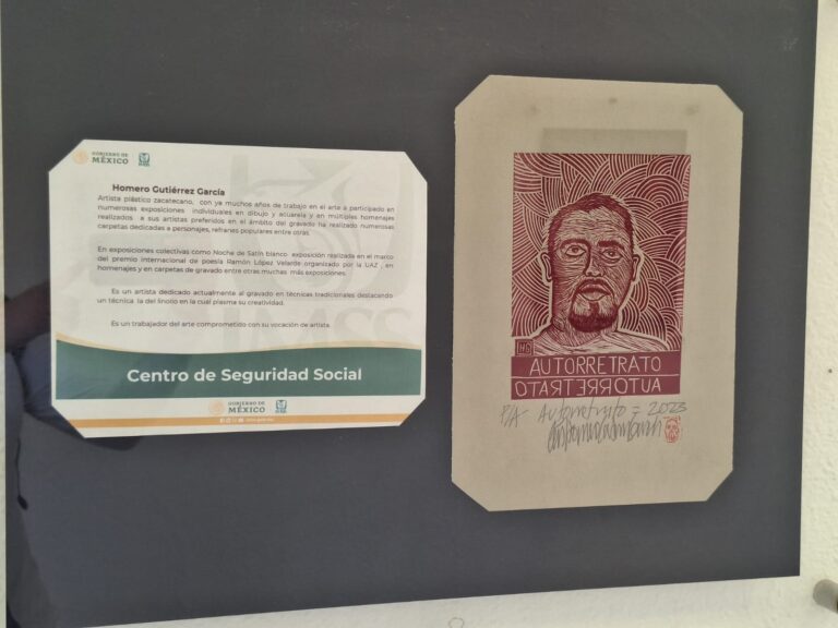 Exhiben arte en farmacia del IMSS