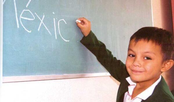 La educación, un derecho fundamental no un negocio: Narro Robles