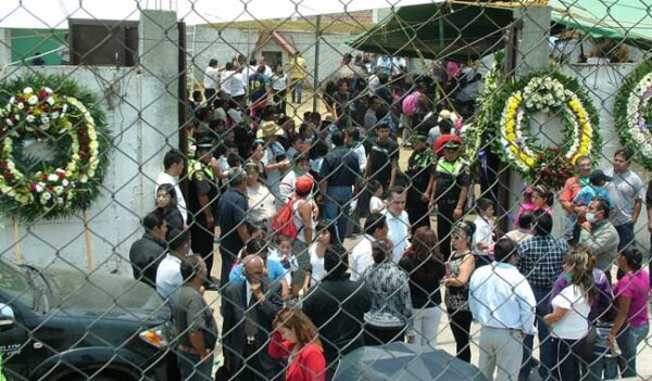 Otorgan orden de arresto contra chofer de pipa que explotó en Xalostoc
