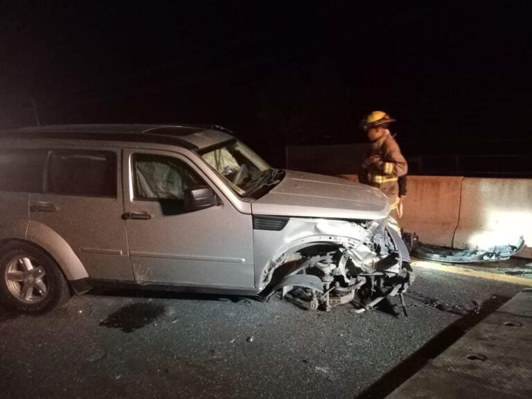 Por ir en sentido contrario, chocan en federal 54