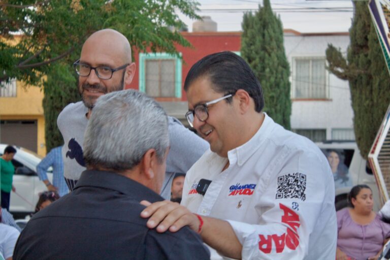 Promete Luévano equipo de seguridad para colonias de Guadalupe