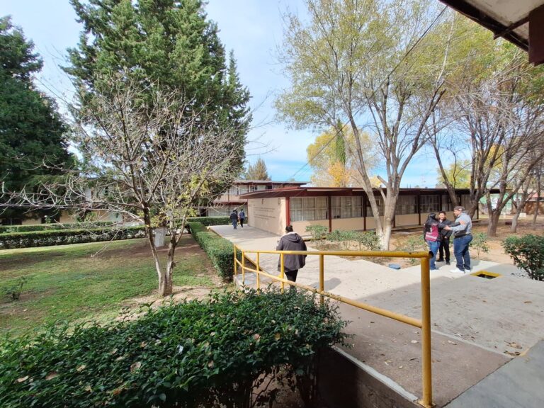 Rebasada, cafetería en CBTIS Juan Aldama