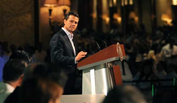 Refrenda Peña Nieto que cumplirá los compromisos de campaña