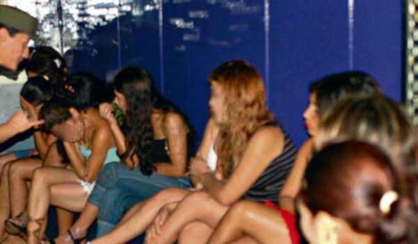 Rescatan a 19 víctimas de trata de personas