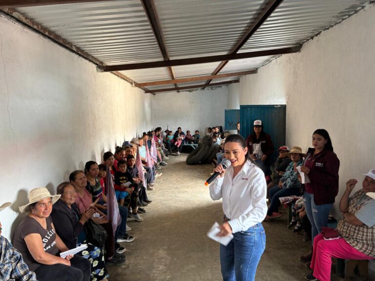 Visita Bennelly Hernández comunidades de Fresnillo