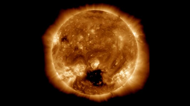 Explican efectos de tormentas solares