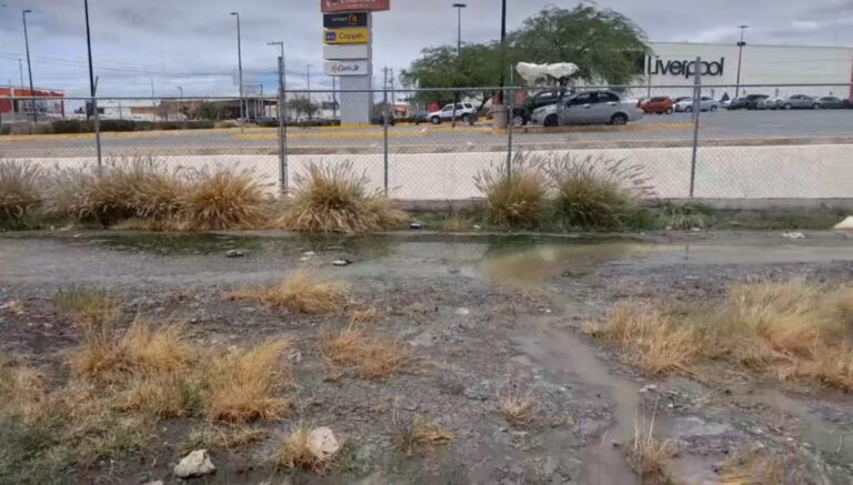 Aguas residuales, en plaza comercial