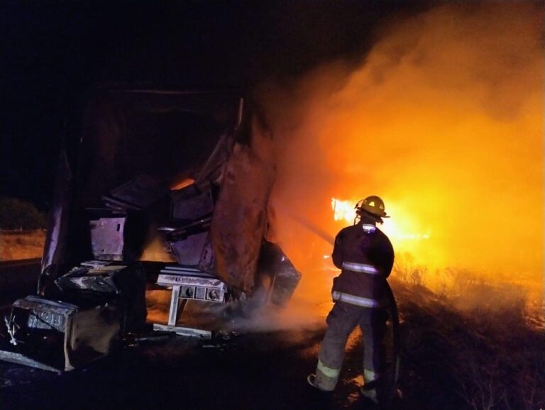 Atiende PC estatal incendios de vehículos