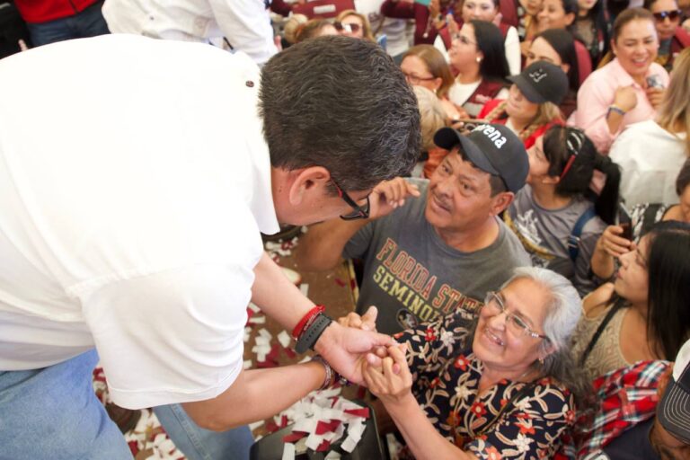 Busca SMA saldar deuda histórica con mujeres