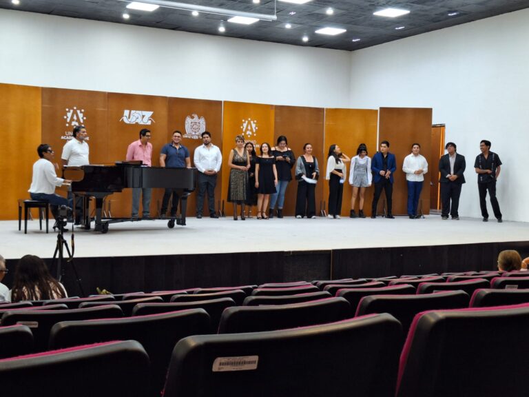 Rinden homenaje a Consuelo Velázquez y María Grever
