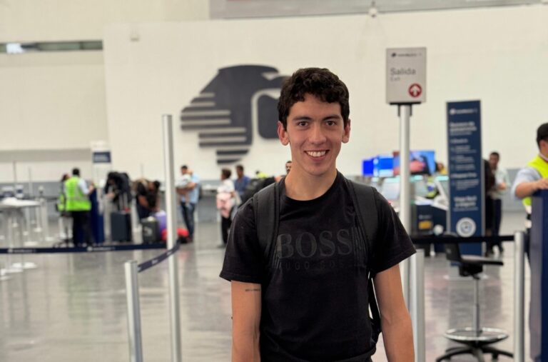 César Pacheco arriba a España