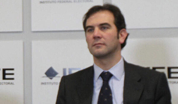 Confirmado: Córdova nuevo presidente del INE