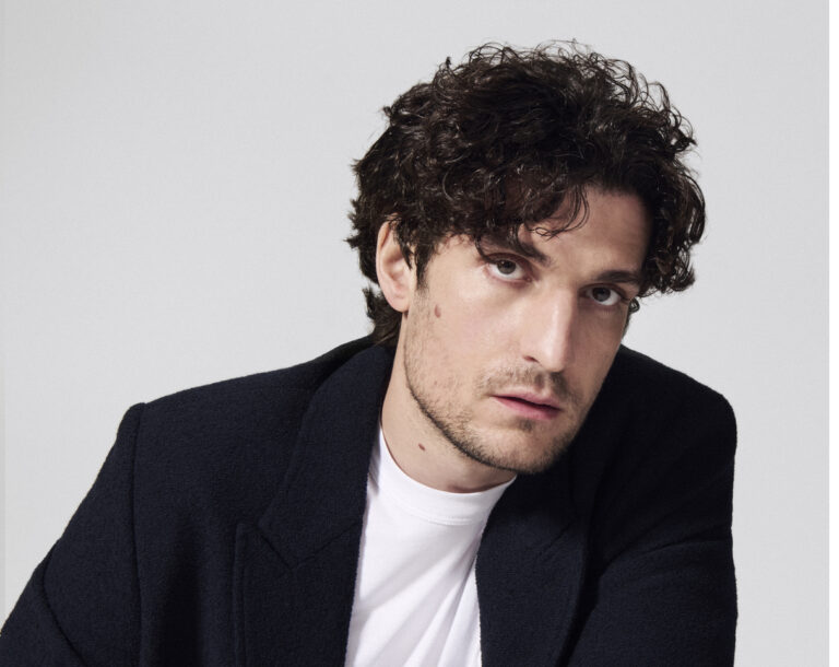 Dior nombra a Louis Garrel como nuevo embajador