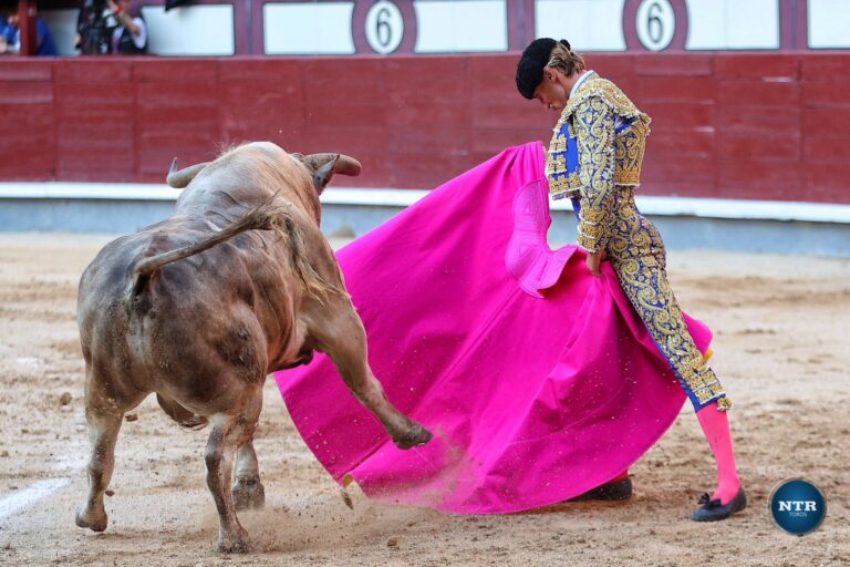El empaque de Chicharro destaca en Madrid