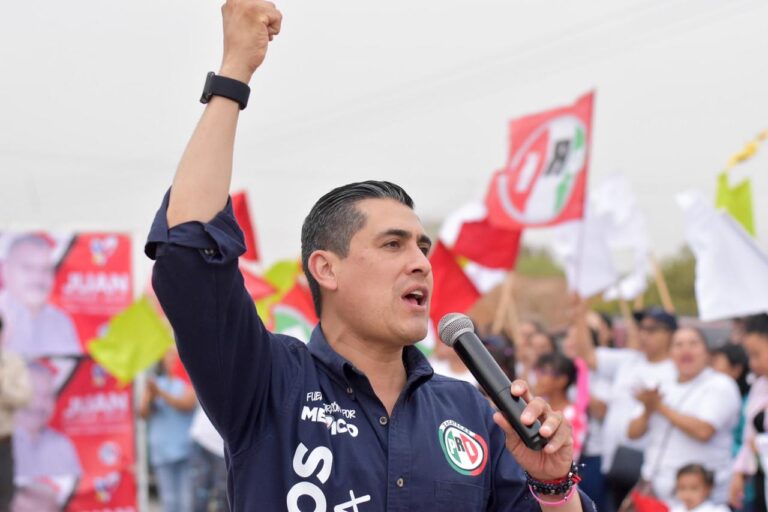 Festeja Carlos Peña fin de campañas electorales