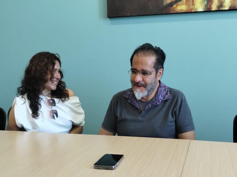 Minimiza debates René Bejarano