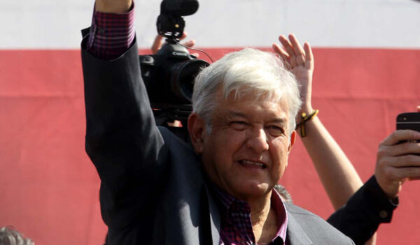Morena será partido político a finales de mayo: López Obrador