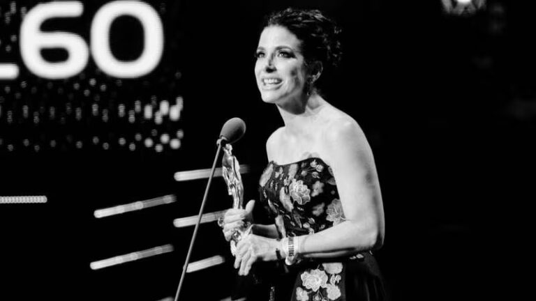 Muere Verónica Toussaint a los 48 años tras sufrir cáncer