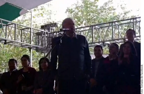 Ofrece AMLO reactivar refinería de Tula