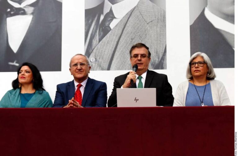 Pacto dará curso a planes de AMLO