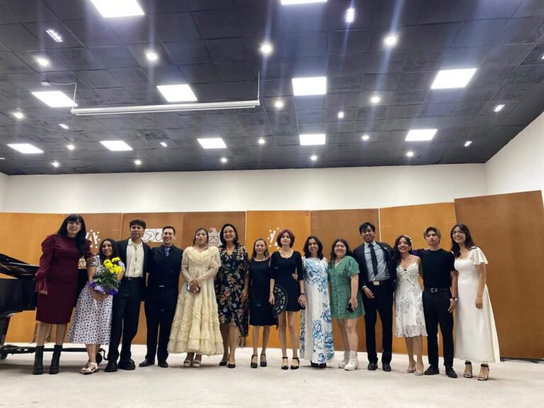 Realizan alumnos de la UA de Artes recital de canto