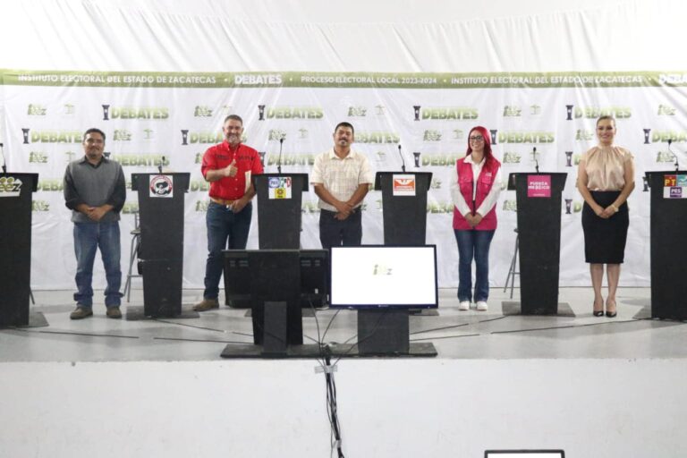 Realizan un nervioso primer debate en Jalpa