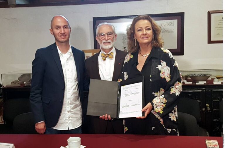 Recibe Claustro a alumnos sirios