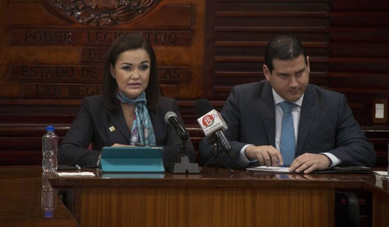 Se anticipa Panal, plantean límites de sueldos a funcionarios