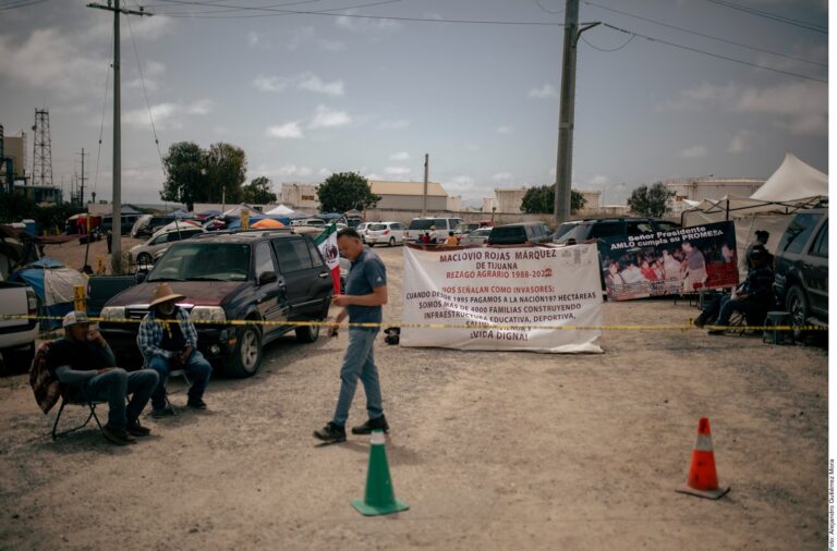 Urgen quitar bloqueo a Pemex en BC ante desabasto