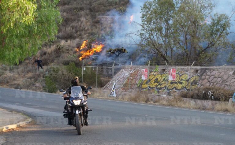 Se incendian dos hectáreas de pastizal en el Cerro del Grillo