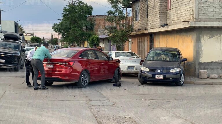 Choque en colonia Arboledas, Fresnillo, deja un lesionado