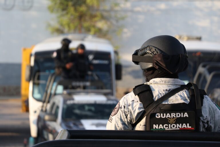 Cuestionan a GN despliegue táctico
