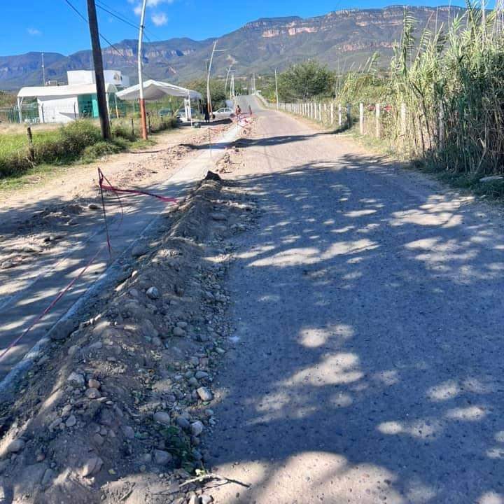 En marcha, pavimentación de calle después de 35 años