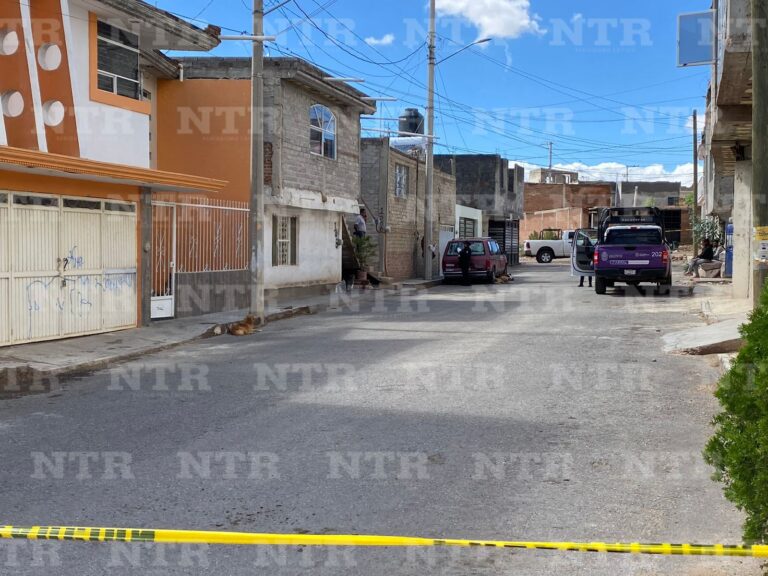 Encuentran a dos personas sin vida en sus viviendas