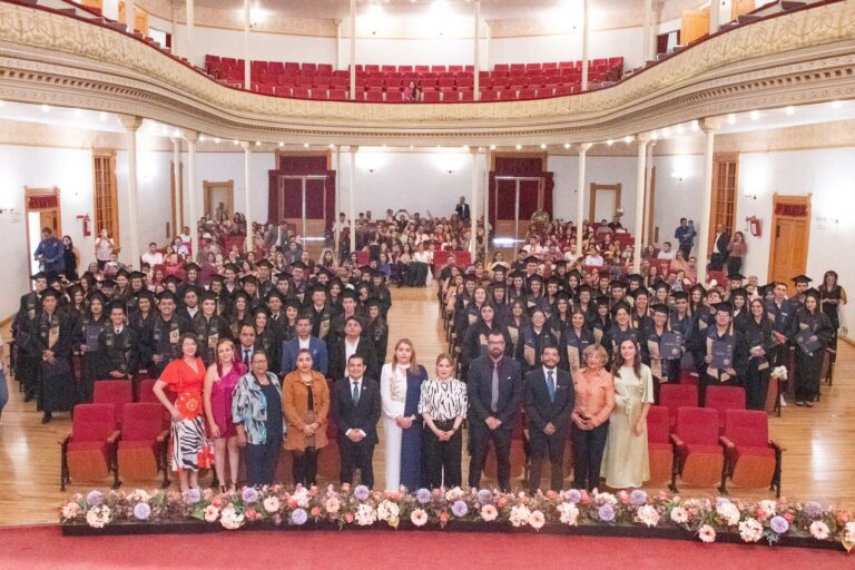 Entrega UAZ nueva generación de Fisioterapeutas