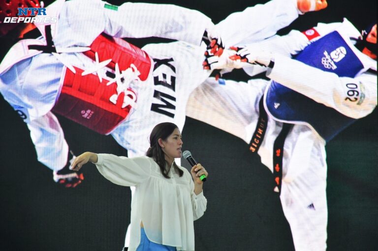 María del Rosario Espinoza en Congreso de Taekwondo en Zacatecas